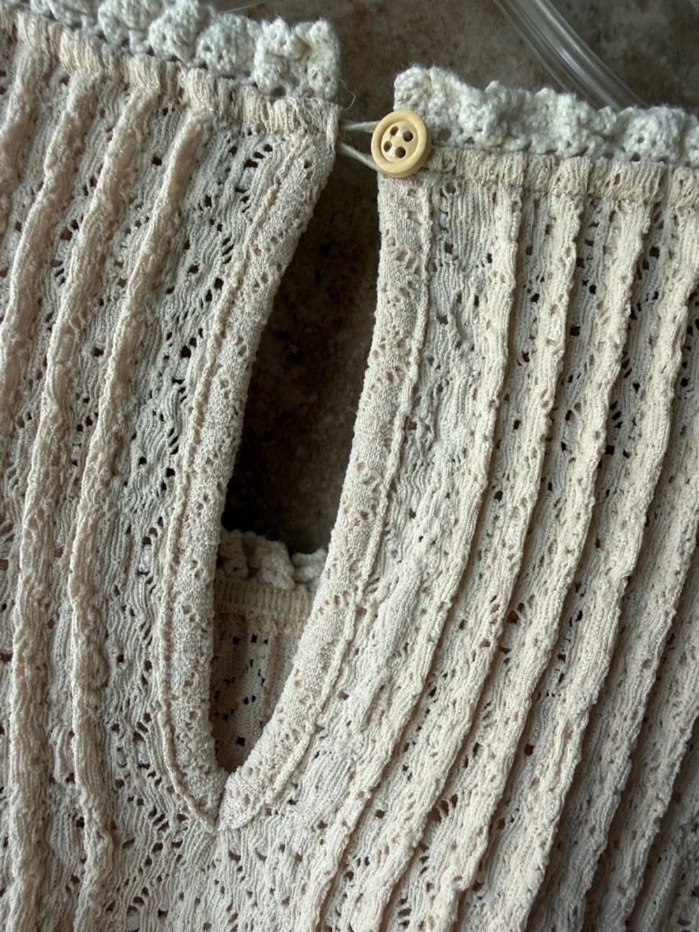 Anthropologie Lace Blouse Cream Pintucked Top Stretch Flutter Ruffle Sleeve XL - Picture 13 of 17